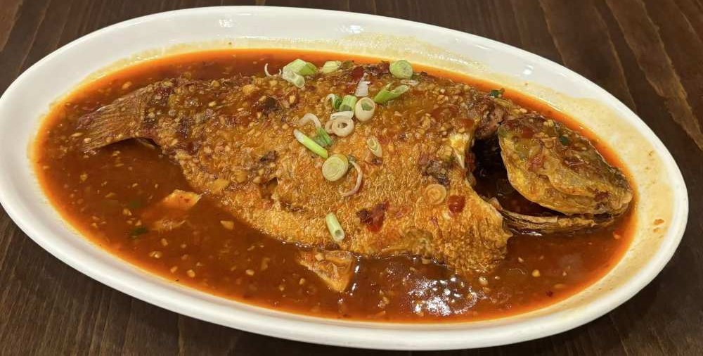 whole fish w. chili bean sauce 豆瓣全鱼  <img title='Spicy & Hot' align='absmiddle' src='/css/spicy.png' />